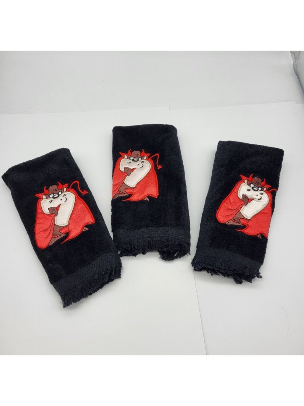 Vintage Devil Taz Tasmanian Devil Hand towel lot of 3 Halloween decor